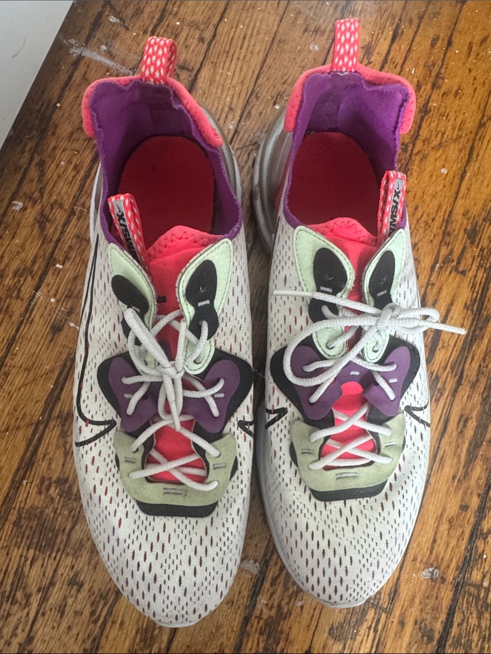 Nike Men’s Cream Sneakers with Purple & Pink Accents